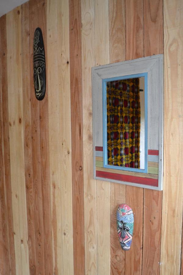 シネイ En Chapoisie Bed & Breakfast エクステリア 写真