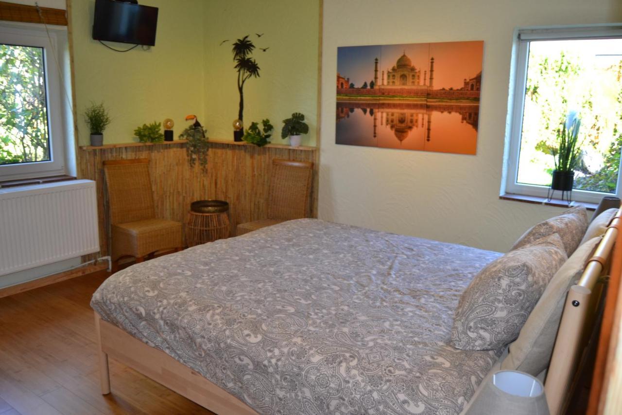 シネイ En Chapoisie Bed & Breakfast エクステリア 写真